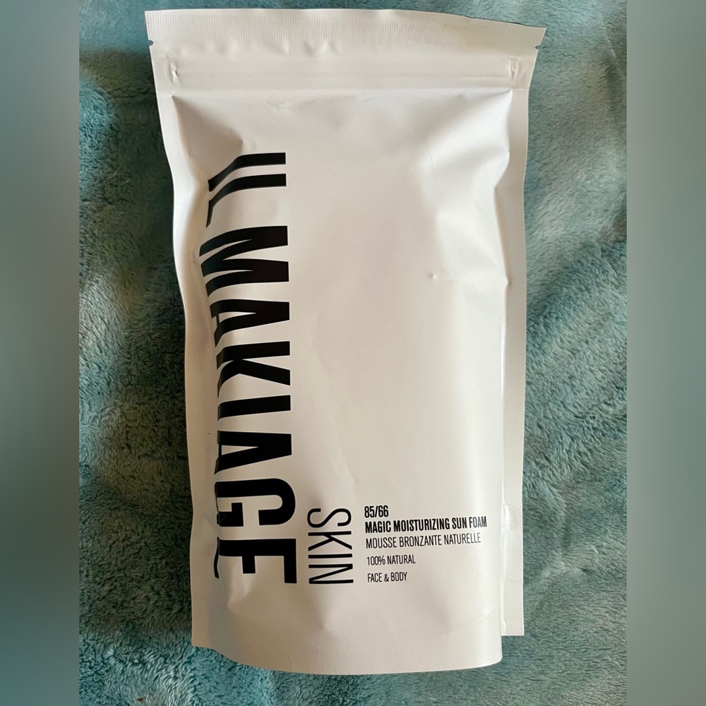IL MAKIAGE 85/66 MAGIC MOISTURIZING SUN FOAM MOUSSE BRONZER & APPLICATOR MITT - Picture 2 of 3